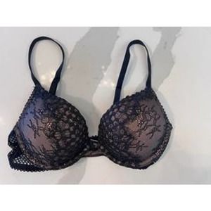 Victoria’s Secret Black Lace Bombshell Bra 34A EUC